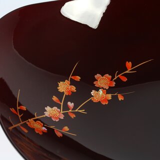 Lackschale Kaga Shunjyu 24 x 24 cm, Tamari-Lackierung, handbemalt