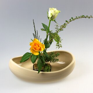 Ikebanaschale Mame oval, beige 25 x 16 cm