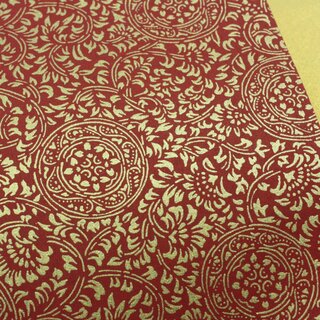 Double Color Washi Takumi Karakusa dunkelrot-gold 15 cm, 5 Blatt