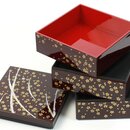Lackbox Haruka, dreistöckig
