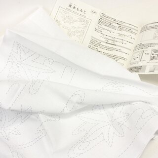 Tuch Sashiko Ahorn, 34 x 34 cm, weiß, japanische Stickerei
