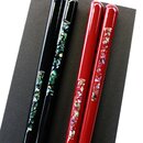 Essstäbchen Paar-Set Perlmutt, rot & schwarz