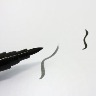 Fudepen, Pinselstift mit 2 Spitzen, mit hellerer und dunklerer Tusche