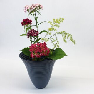 Ikebanavase Ikenobo klassisch, 19 cm hoch, taubenblau