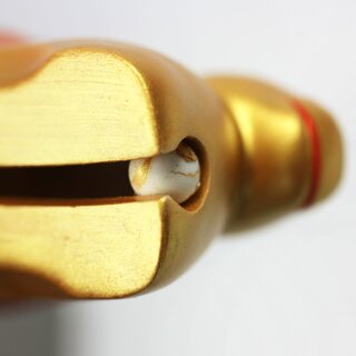 Jahrestierfigur 2026: Goldenes Pferdchen Fuku (Glck)