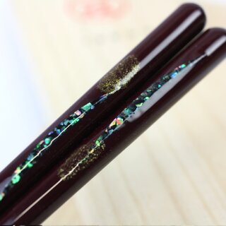 Essstbchen Perlmutt rotschwarz 21 cm, in Holzbox