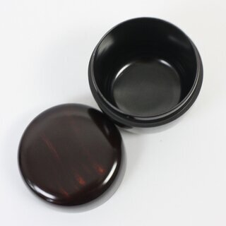 Natsume Sakura, Beh�lter f�r Matcha