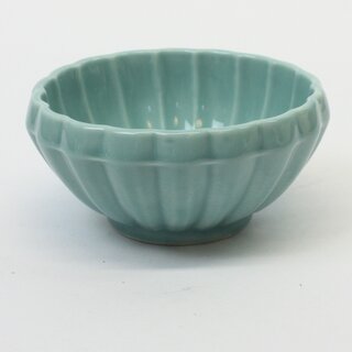 Kleines Sch�lchen Kikugata blau 8,5 cm