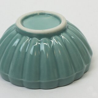 Kleines Sch�lchen Kikugata blau 8,5 cm