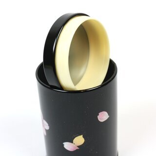 Teedose Maki-E Kirschbl�ten schwarz, 10,3 cm hoch, handbemalt, Lackbeschichtung