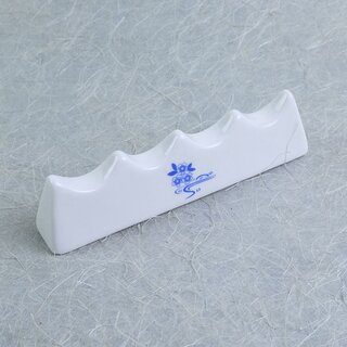 Pinselablage f�r vier Pinsel, blau-wei�