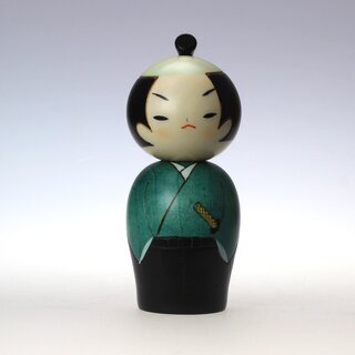 Kokeshi Samurai, japanische Holzpuppe im Samurai-Look