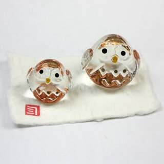 Glckseule mit Jungem, Glas, Symbol f.Weisheit & Glck