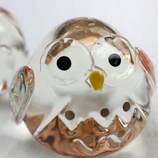 Gl�ckseule mit Jungem, Glas, Symbol f.Weisheit & Gl�ck