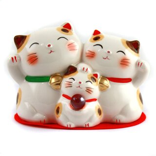 Manekineko, Winkekatze Familie